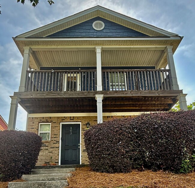 Building Photo - Awesome Standalone Townhouse at Bridgewater!