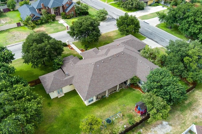 Building Photo - 100 Timber Rock Dr