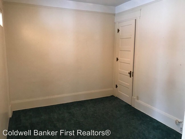 Building Photo - 14 N Clinton St