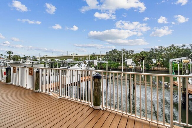 Building Photo - 5000 Culbreath Key Way