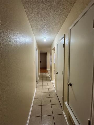 Building Photo - 7004 Lincoln Dr