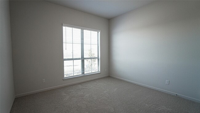 Building Photo - 6104 Vester Trl