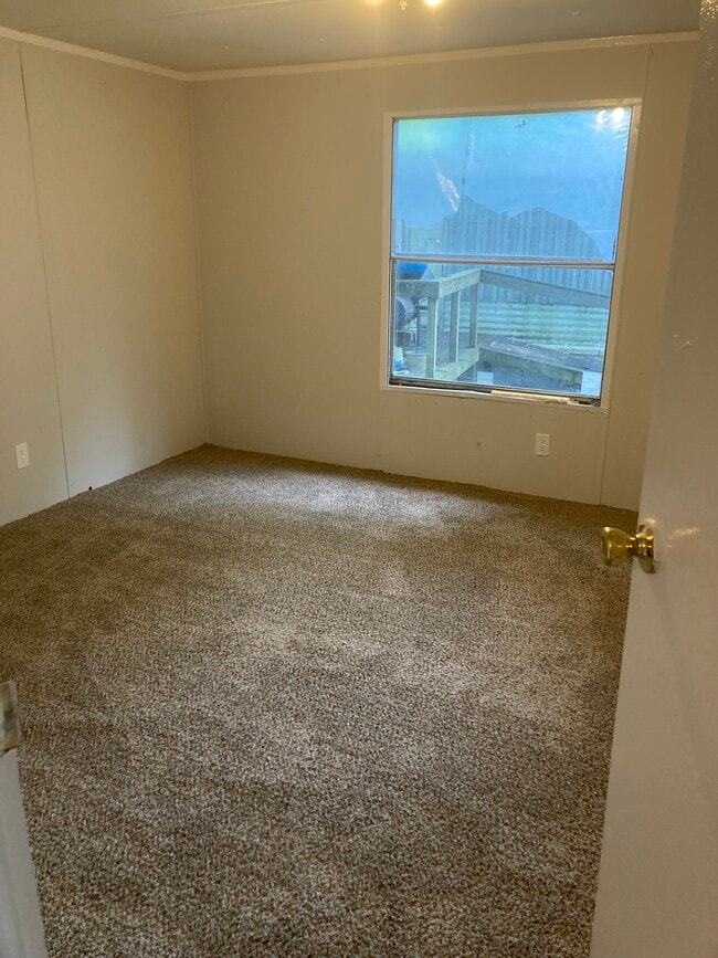 Building Photo - Zelma