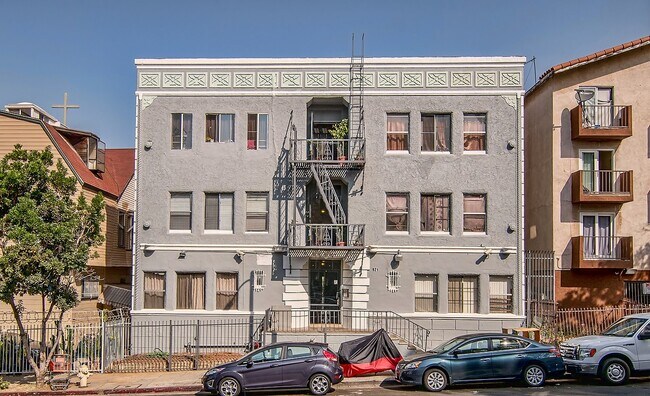 Building Photo - 923 S Bonnie Brae St