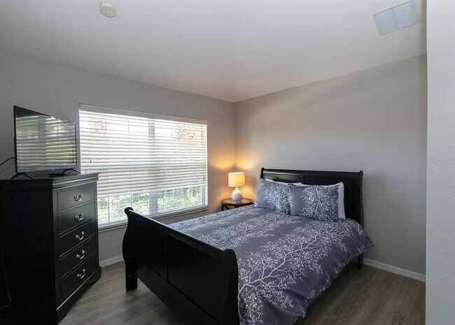 Building Photo - 251 Hypolita Ave