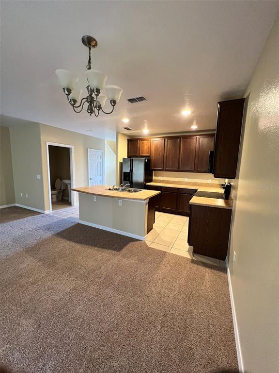 Building Photo - 2202 Seven Oaks Dr