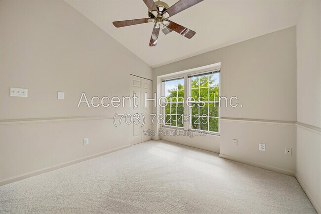Building Photo - 6514 Osprey Point Ln