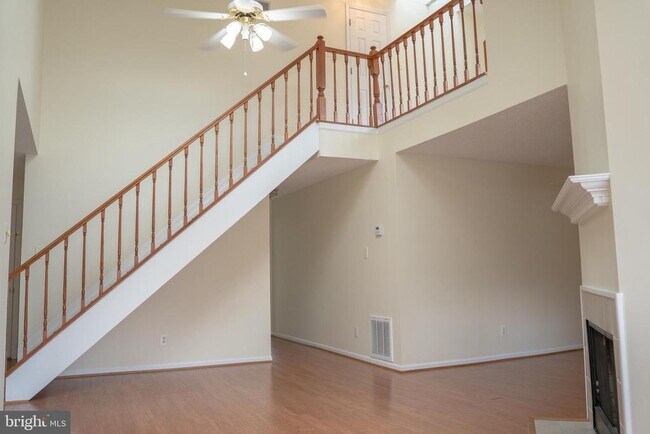 Building Photo - 12101 Greenwood Ct