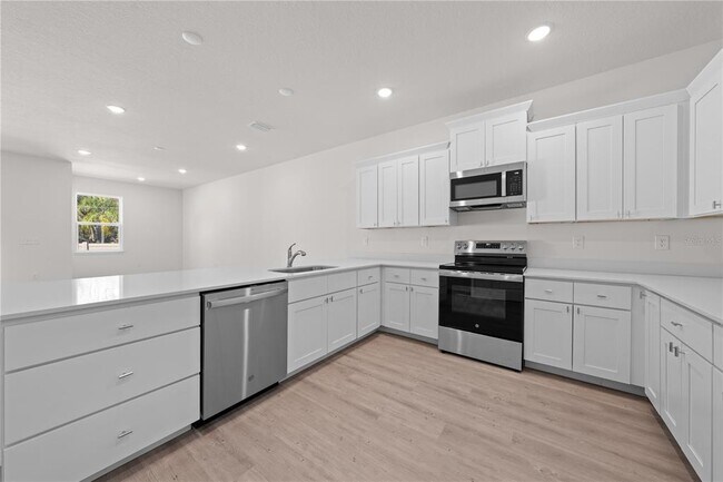 Building Photo - 1782 Tilia St