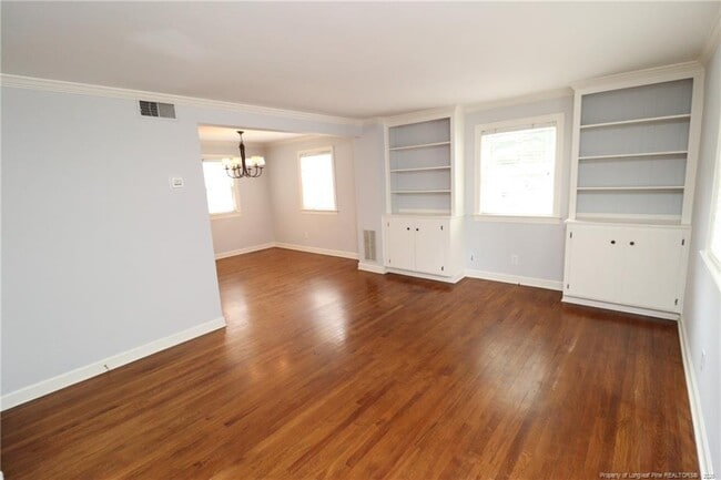 Building Photo - 1000 Nichols Dr