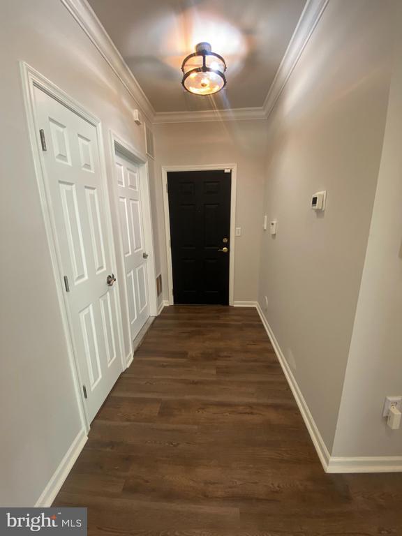 Building Photo - 76 Kyle Way