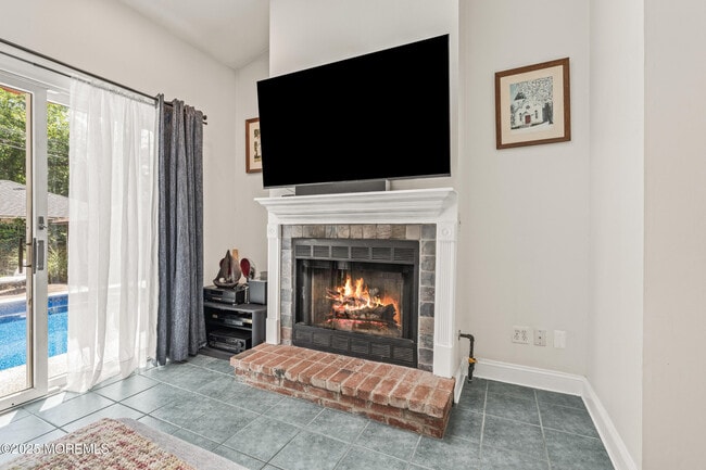 Building Photo - 400 Grassmere Avenue