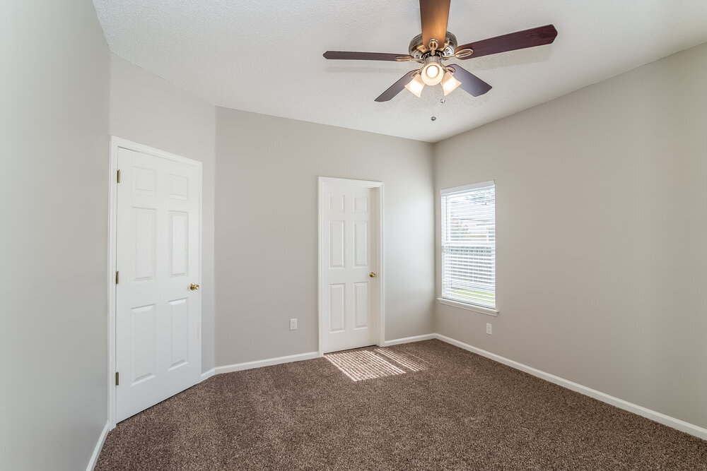 Building Photo - 699 Bellshire Dr