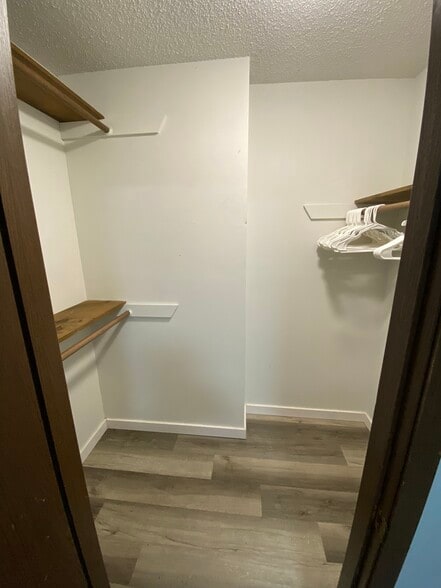 Master Closet - 1003 Cherokee St