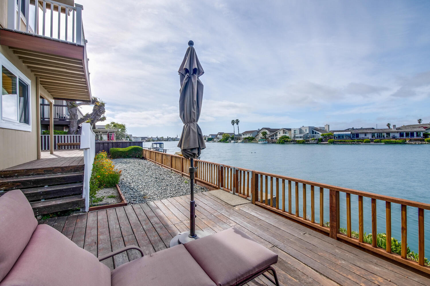 Building Photo - 255 Shearwater Is