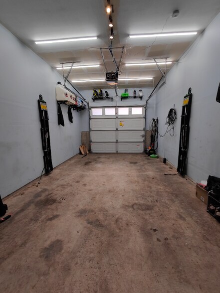 Building Photo - 20736 76th Ave W