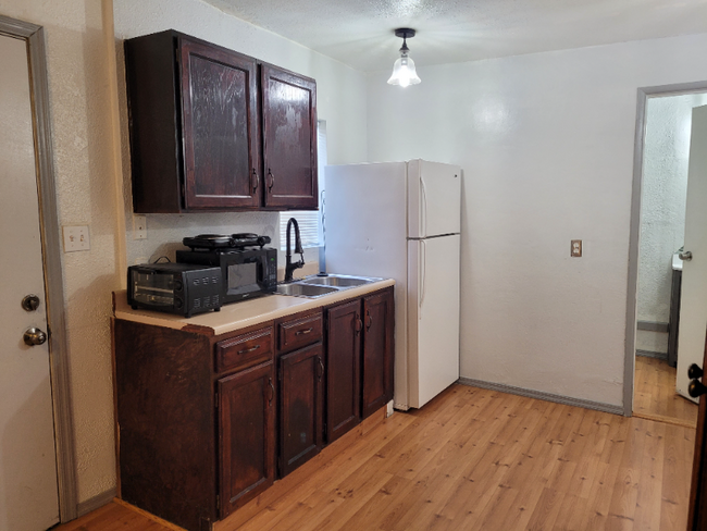 Building Photo - 4202 E Darrel Rd