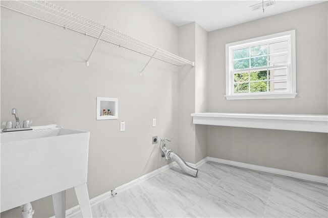 Building Photo - 1085 Blackwood Ct