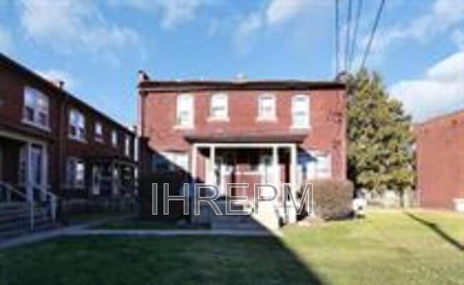Building Photo - 1259 E Livingston Ave