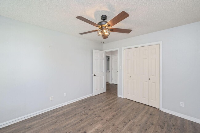 Building Photo - 6507 Flagler Dr
