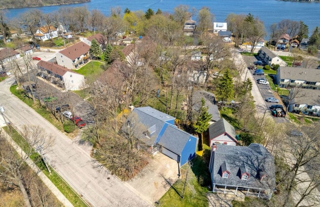 Building Photo - 137 Forest Ave