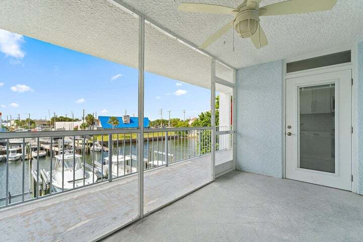 Building Photo - 108 Paradise Harbour Blvd