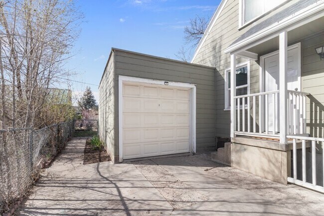Building Photo - 129 W 100 S