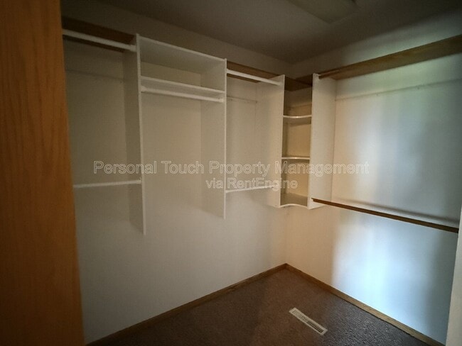 Building Photo - 3502 28th St SW