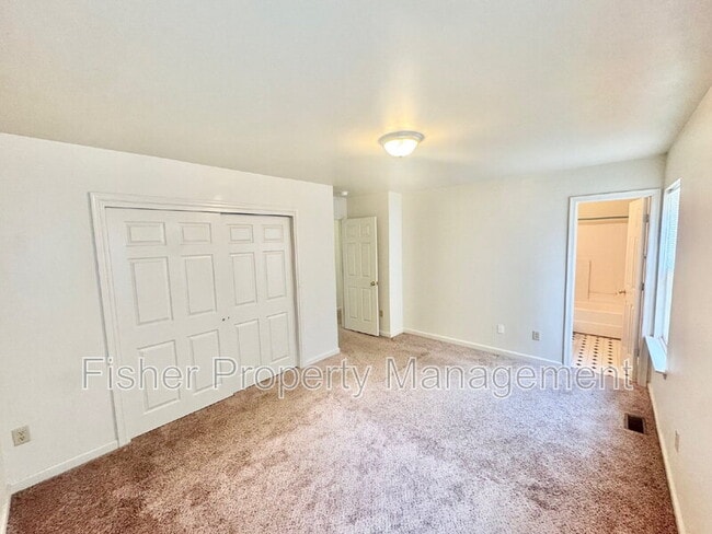 Building Photo - 16736 Amherst Oak Ln