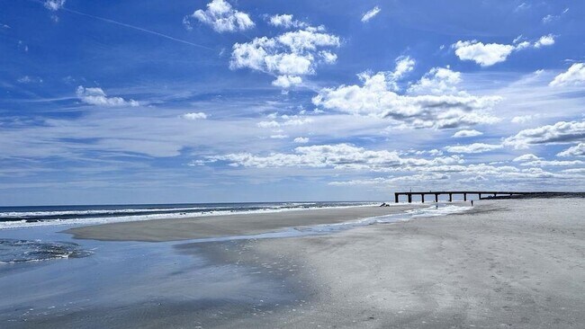 Building Photo - 47 Brigantine Ct