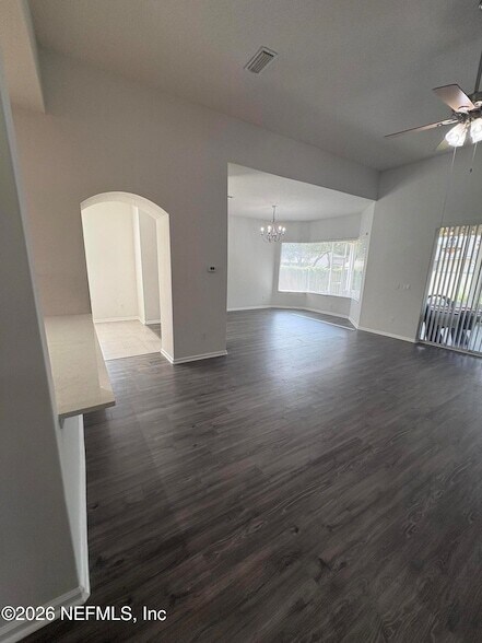 Building Photo - 86005 Maple Leaf Pl