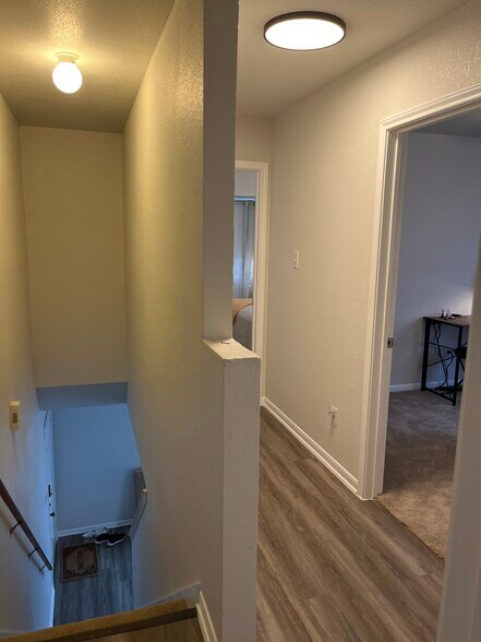 Building Photo - 2812 Cantabrian Dr