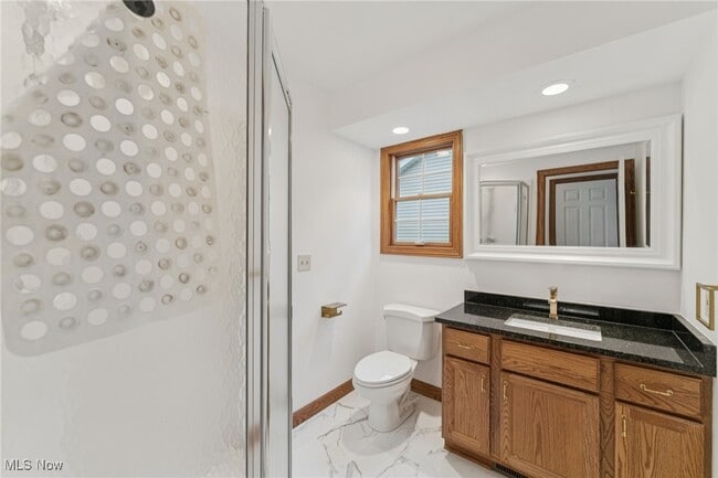 Building Photo - 276 S Bayshore Dr