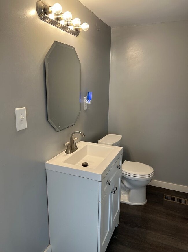Building Photo - Schedule a Showing Today!!!
