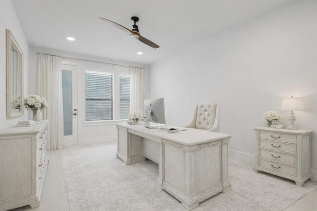 Building Photo - 13322 Galleria Cir