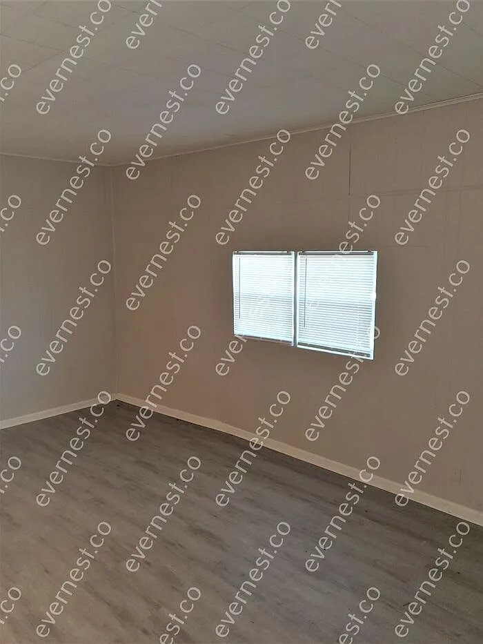 Building Photo - 729 McCluer Rd