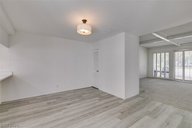 Building Photo - 3452 Pino Cir