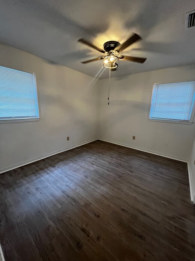 Building Photo - 6650 Zeigler Blvd