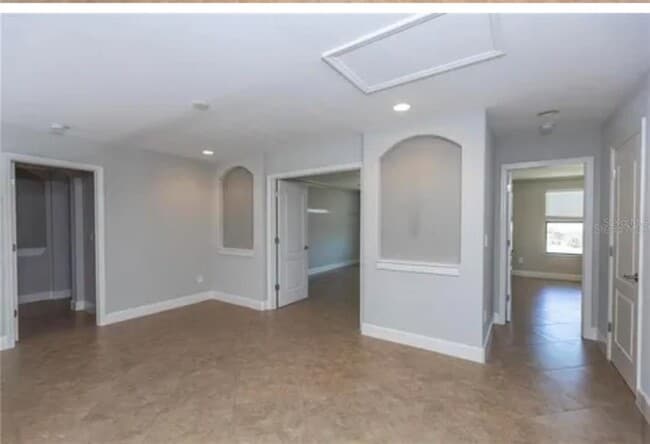 Building Photo - 6914 Quiet Creek Dr