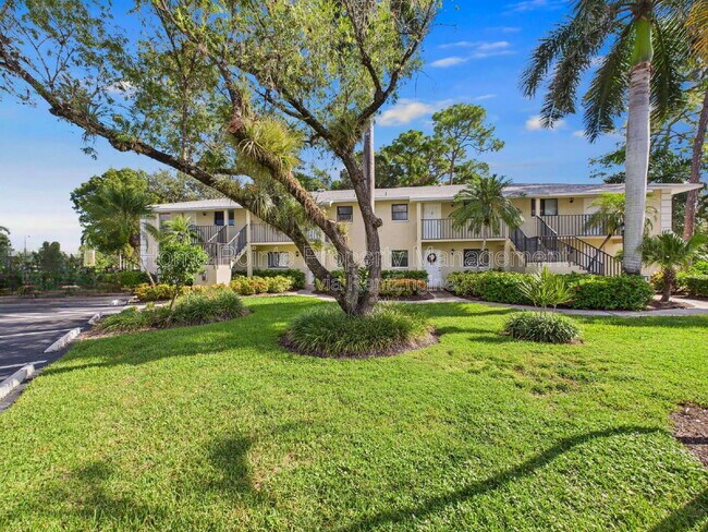 Building Photo - 28100 Pine Haven Way