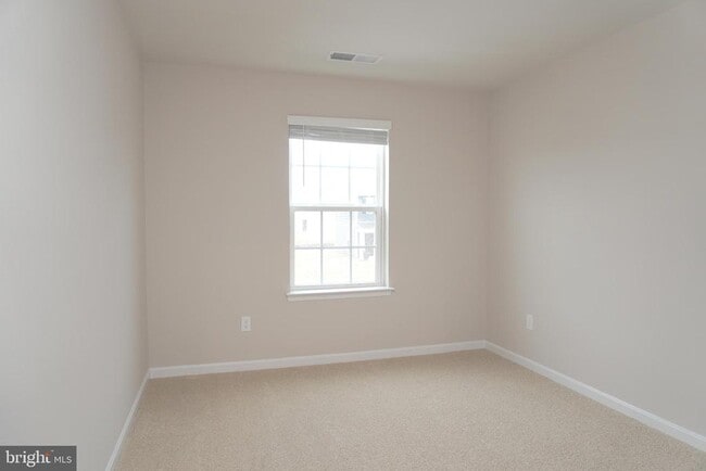 Building Photo - 238 Gumspring Dr