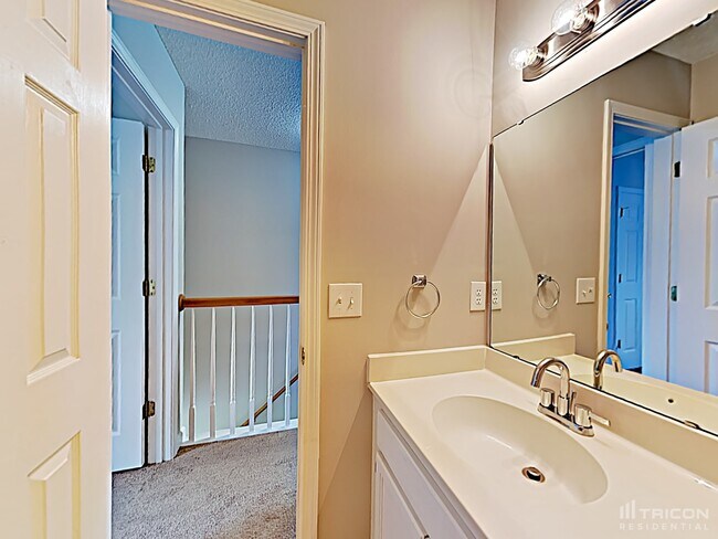 Building Photo - 800 Suequay Court Gastonia NC