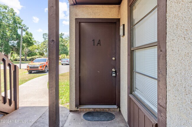Building Photo - 476 Lombard St