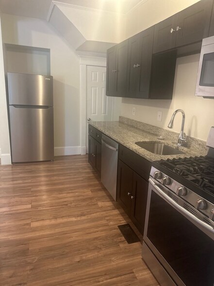 Building Photo - 3216 Gwynns Falls Pkwy