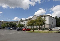 Building Photo - Brentwood Oaks