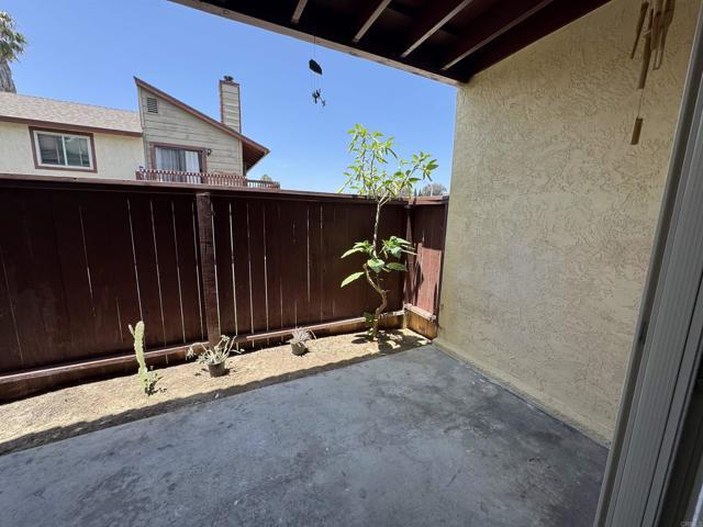 Building Photo - 847 Tamayo Dr