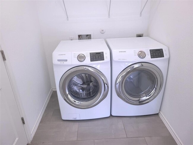 Building Photo - 17104 Casanova Ave