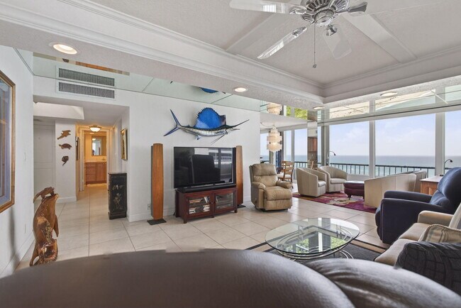 Building Photo - 5550 N Ocean Dr