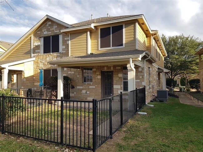 Building Photo - 16100 S Great Oaks Dr