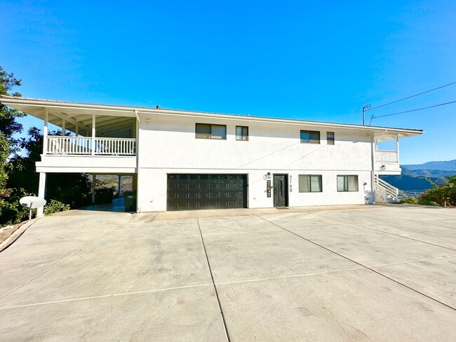 Building Photo - Beautiful, Shorter-Term, Fully Furnished Upstairs Guest Home, on Secluded Hilltop Property with M...